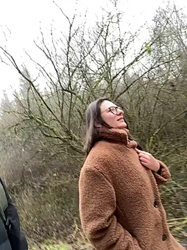 Snapshot of AvaFlowers6 chatting on 16, 12, 2025 AvaFlowers6 online show from 16, 12, 2025