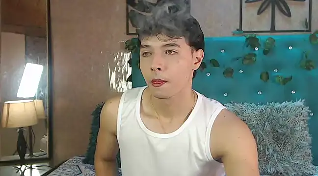 Snapshot of LiamAndrewzz chatting on 25, 2, 2025 LiamAndrewzz online show from 25, 2, 2025