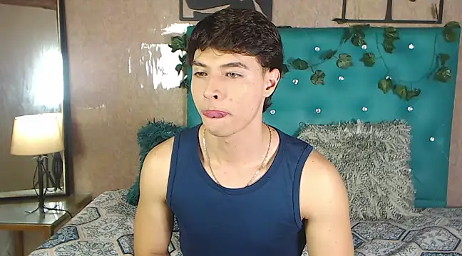 Snapshot of LiamAndrewzz chatting on 23, 3, 2025 LiamAndrewzz online show from 23, 3, 2025