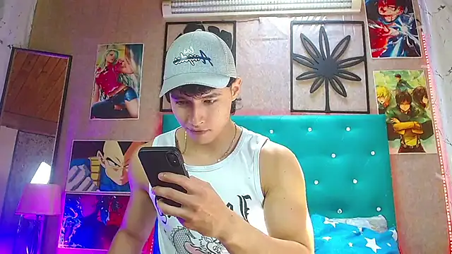 Snapshot of LiamAndrewzz chatting on 25, 10, 2025 LiamAndrewzz online show from 25, 10, 2025