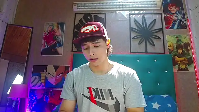 Snapshot of LiamAndrewzz chatting on 11, 11, 2025 LiamAndrewzz online show from 11, 11, 2025