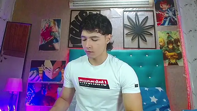 Snapshot of LiamAndrewzz chatting on 27, 11, 2025 LiamAndrewzz online show from 27, 11, 2025