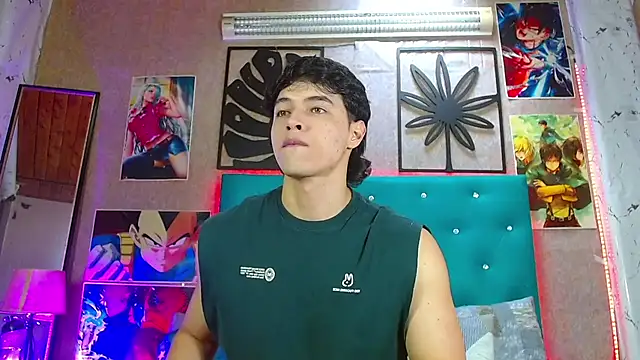 Snapshot of LiamAndrewzz chatting on 17, 12, 2025 LiamAndrewzz online show from 17, 12, 2025