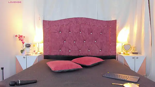 Snapshot of ValentinaGuerra chatting on 26, 11, 2025 ValentinaGuerra online show from 26, 11, 2025