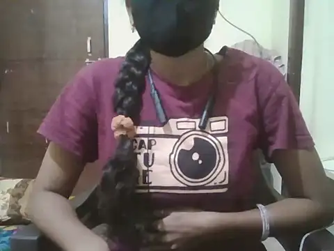 Snapshot of cutee_telugu chatting on 25, 11, 2025 cutee telugu online show from 25, 11, 2025