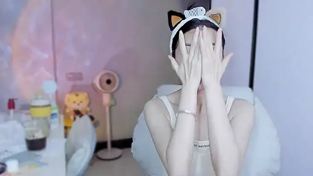 Snapshot of A_dabo chatting on 19, 12, 2025 A dabo online show from 19, 12, 2025