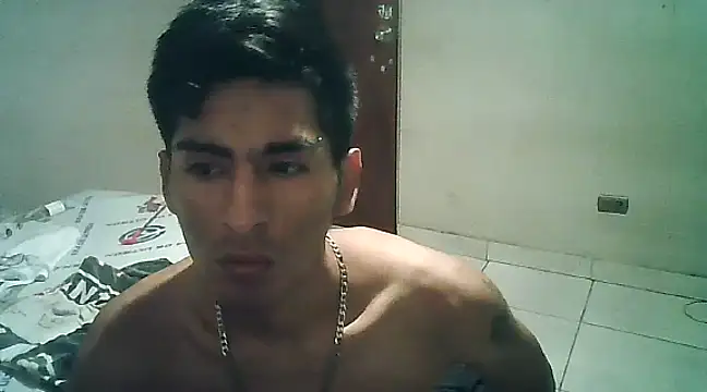 Snapshot of LeonRoots chatting on 16, 2, 2025 LeonRoots online show from 16, 2, 2025