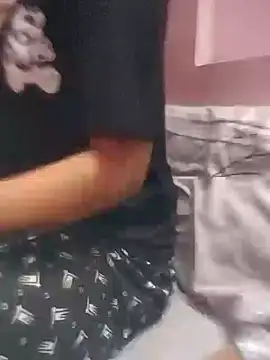 Snapshot of Dolly_b chatting on 19, 2, 2025 Dolly b online show from 19, 2, 2025