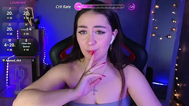 Snapshot of AshleySkott_ chatting on 6, 3, 2025 AshleySkott online show from 6, 3, 2025