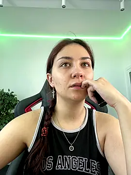 Snapshot of AshleySkott_ chatting on 12, 9, 2025 AshleySkott online show from 12, 9, 2025