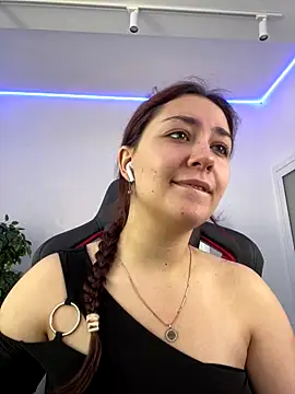 Snapshot of AshleySkott_ chatting on 19, 9, 2025 AshleySkott online show from 19, 9, 2025