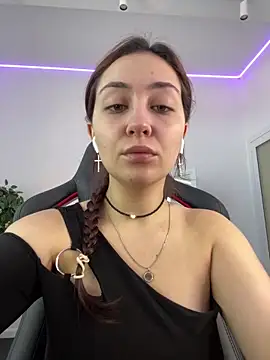 Snapshot of AshleySkott_ chatting on 3, 10, 2025 AshleySkott online show from 3, 10, 2025