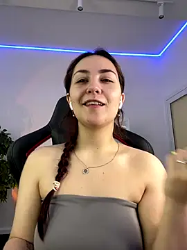 Snapshot of AshleySkott_ chatting on 26, 10, 2025 AshleySkott online show from 26, 10, 2025