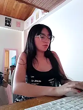 Arielle lov online show from 8, 10, 2025