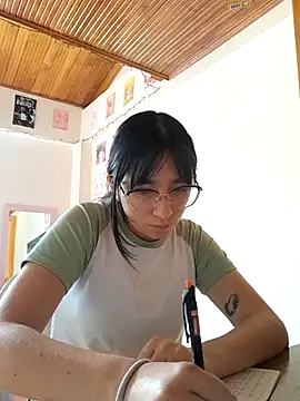 Arielle lov online show from 22, 10, 2025