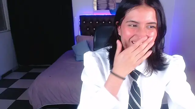 amy royale online show from 11, 3, 2025