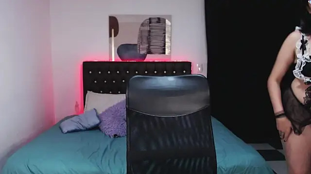 amy royale online show from 14, 3, 2025