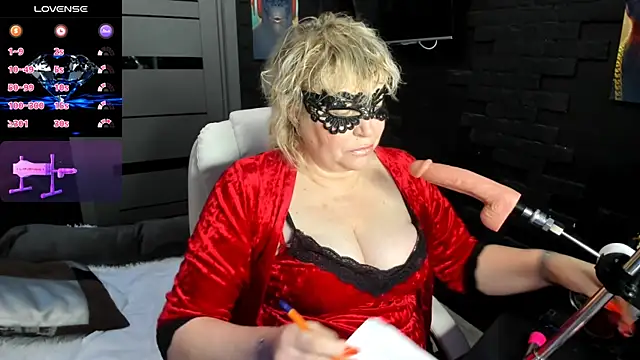 LaylaLayla7 online show from 14, 1, 2026