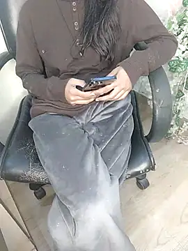 Snapshot of GOLDEN-BEAUTY chatting on 16, 2, 2025 GOLDEN-BEAUTY online show from 16, 2, 2025