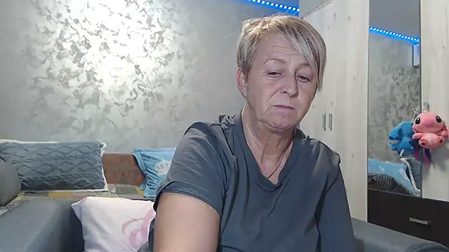 RosesandLillies online show from 22, 2, 2026