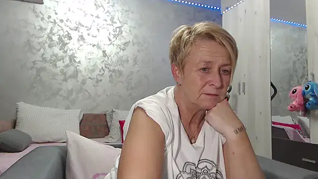 RosesandLillies online show from 15, 4, 2026