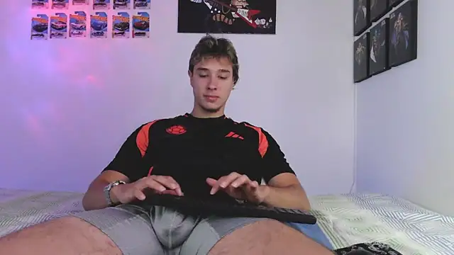 Snapshot of jack_walker190 chatting on 20, 12, 2025 jack walker190 online show from 20, 12, 2025