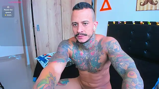 Snapshot of fitnolan chatting on 8, 11, 2025 fitnolan online show from 8, 11, 2025