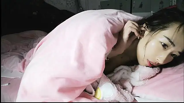 hebe-02 online show from 10, 11, 2025