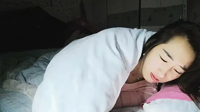 hebe-02 online show from 20, 11, 2025