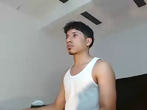 Snapshot of AngelHil chatting on 14, 12, 2025 AngelHil online show from 14, 12, 2025