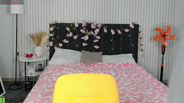 boozekirs  online show from 6, 10, 2025