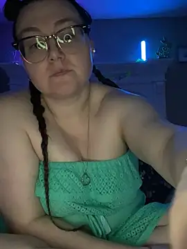 Snapshot of HTXBELLE chatting on 3, 3, 2025 HTXBELLE online show from 3, 3, 2025