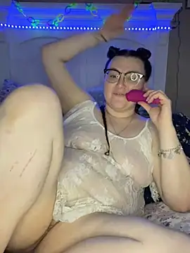 Snapshot of HTXBELLE chatting on 8, 3, 2025 HTXBELLE online show from 8, 3, 2025