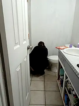 Snapshot of HTXBELLE chatting on 19, 10, 2025 HTXBELLE online show from 19, 10, 2025