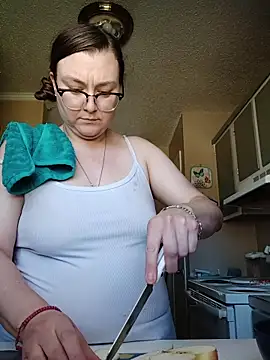 Snapshot of HTXBELLE chatting on 31, 10, 2025 HTXBELLE online show from 31, 10, 2025