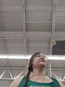 Snapshot of HTXBELLE chatting on 22, 11, 2025 HTXBELLE online show from 22, 11, 2025