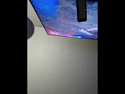 Snapshot of HTXBELLE chatting on 4, 12, 2025 HTXBELLE online show from 4, 12, 2025