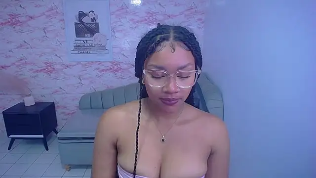 Snapshot of catalina25_t chatting on 20, 2, 2025 catalina25 t online show from 20, 2, 2025