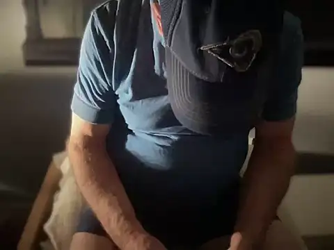 Snapshot of DominantDong chatting on 30, 11, 2025 DominantDong online show from 30, 11, 2025