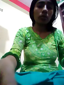 Snapshot of SEXY-boudi43 chatting on 3, 3, 2025 SEXY-boudi43 online show from 3, 3, 2025