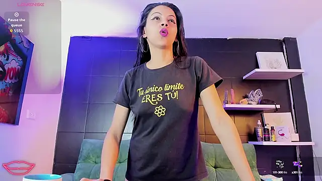 aitana garcia  online show from 9, 9, 2025