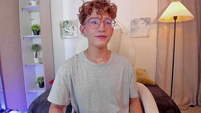 iiangel  online show from 2, 12, 2025