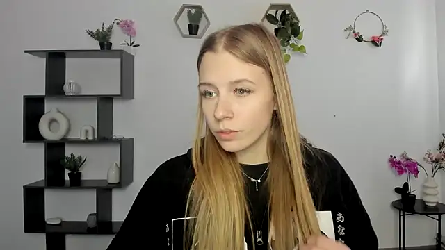 Snapshot of AnnNorriss chatting on 27, 2, 2025 AnnNorriss online show from 27, 2, 2025