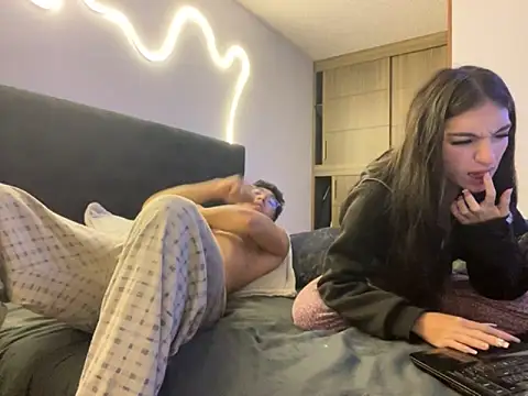 DesireLuxe online show from 14, 10, 2025