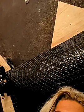 Snapshot of Glory_Max chatting on 19, 2, 2026 Glory Max online show from 19, 2, 2026