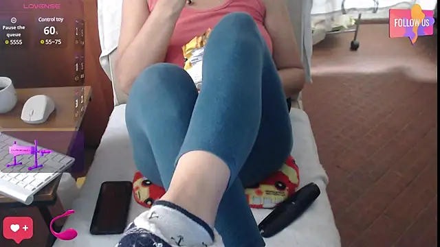 Sexyqueen mature  online show from 27, 2, 2025