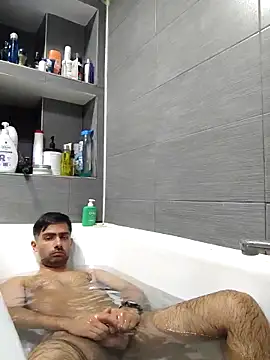 Snapshot of andreiiiii2025 chatting on 27, 11, 2025 andreiiiii2025 online show from 27, 11, 2025