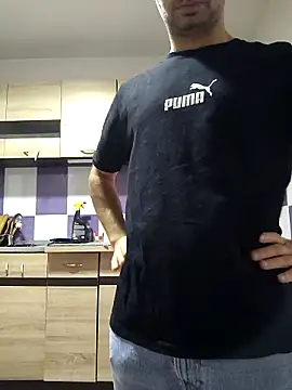 Snapshot of andreiiiii2025 chatting on 9, 2, 2026 andreiiiii2025 online show from 9, 2, 2026