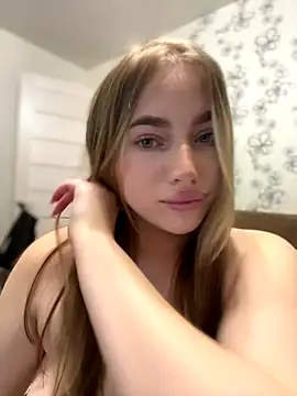 Snapshot of Milana_mil chatting on 17, 10, 2025 Milana mil online show from 17, 10, 2025