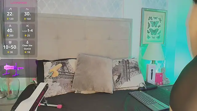 Snapshot of Carlaguzman_ chatting on 5, 11, 2025 Carlaguzman online show from 5, 11, 2025